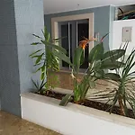 Caravel Building لاغوس