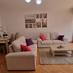 Apartament Caravel Building
